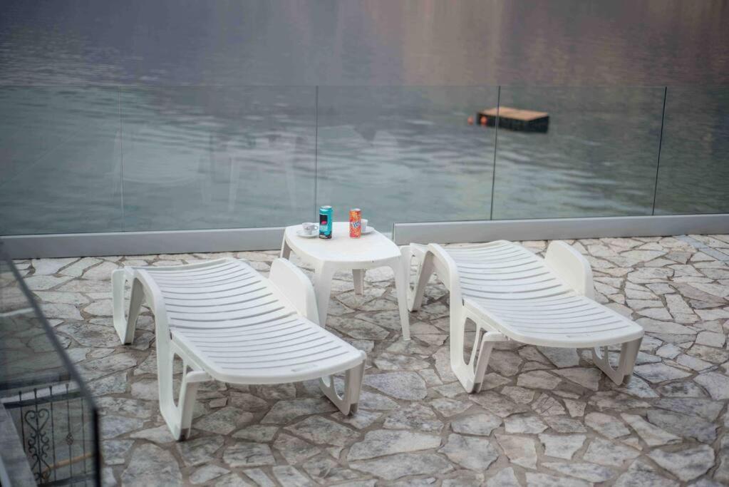 Modern Waterfront 3-Bed Apartment Donja Kostanjica 외부 사진