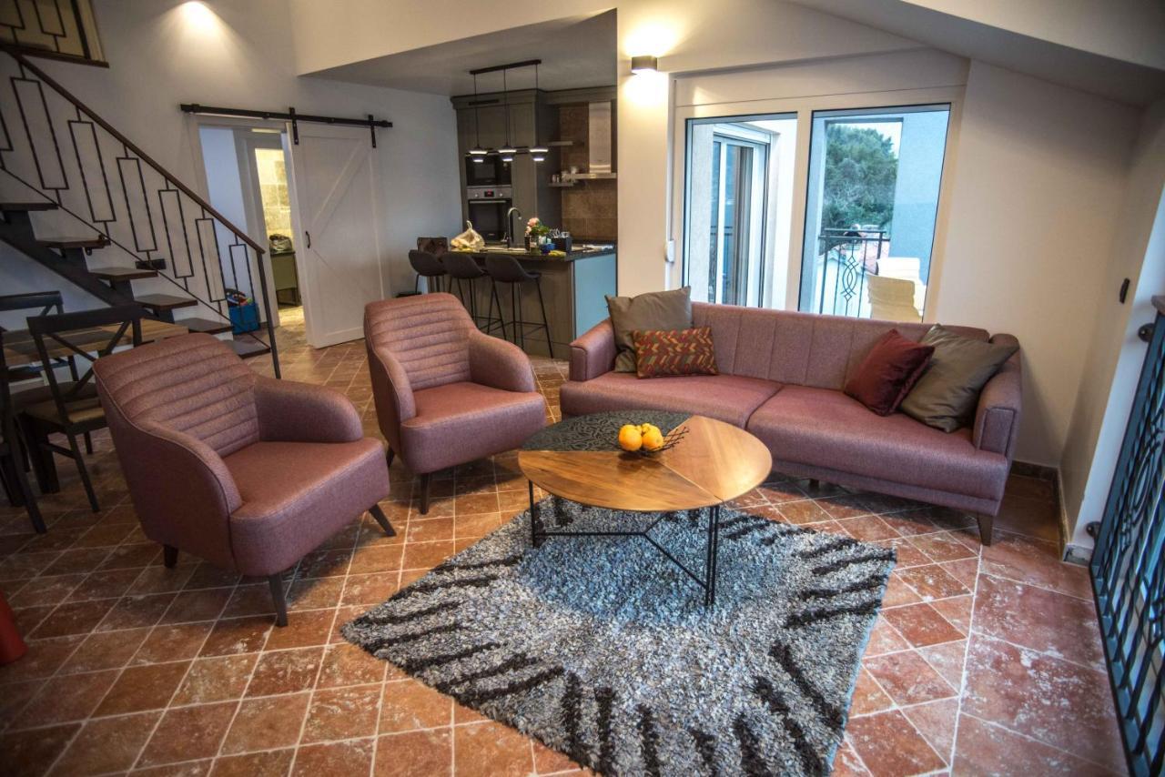 Modern Waterfront 3-Bed Apartment Donja Kostanjica 외부 사진
